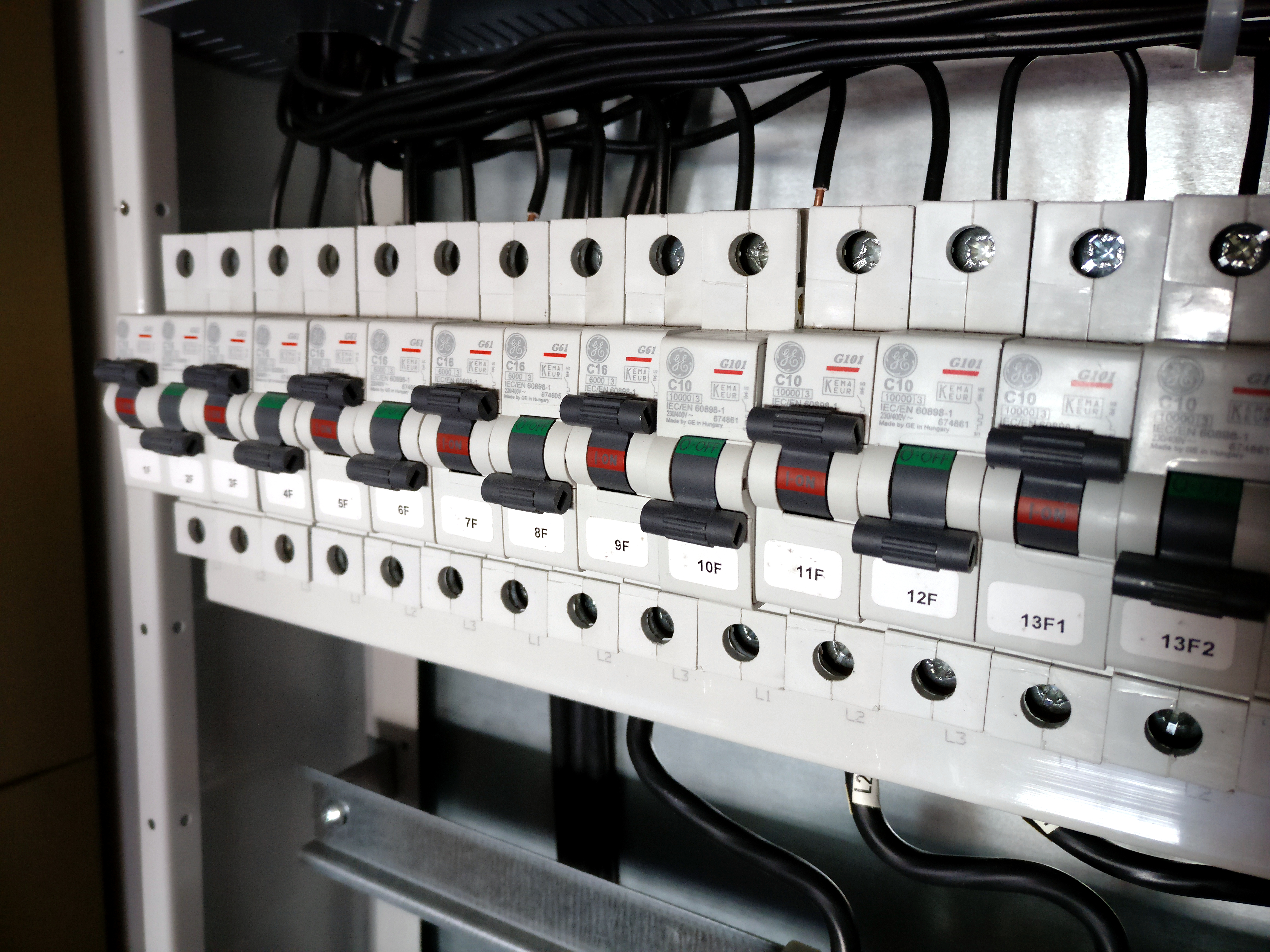 MCB Circuit Breaker Set 4-Way